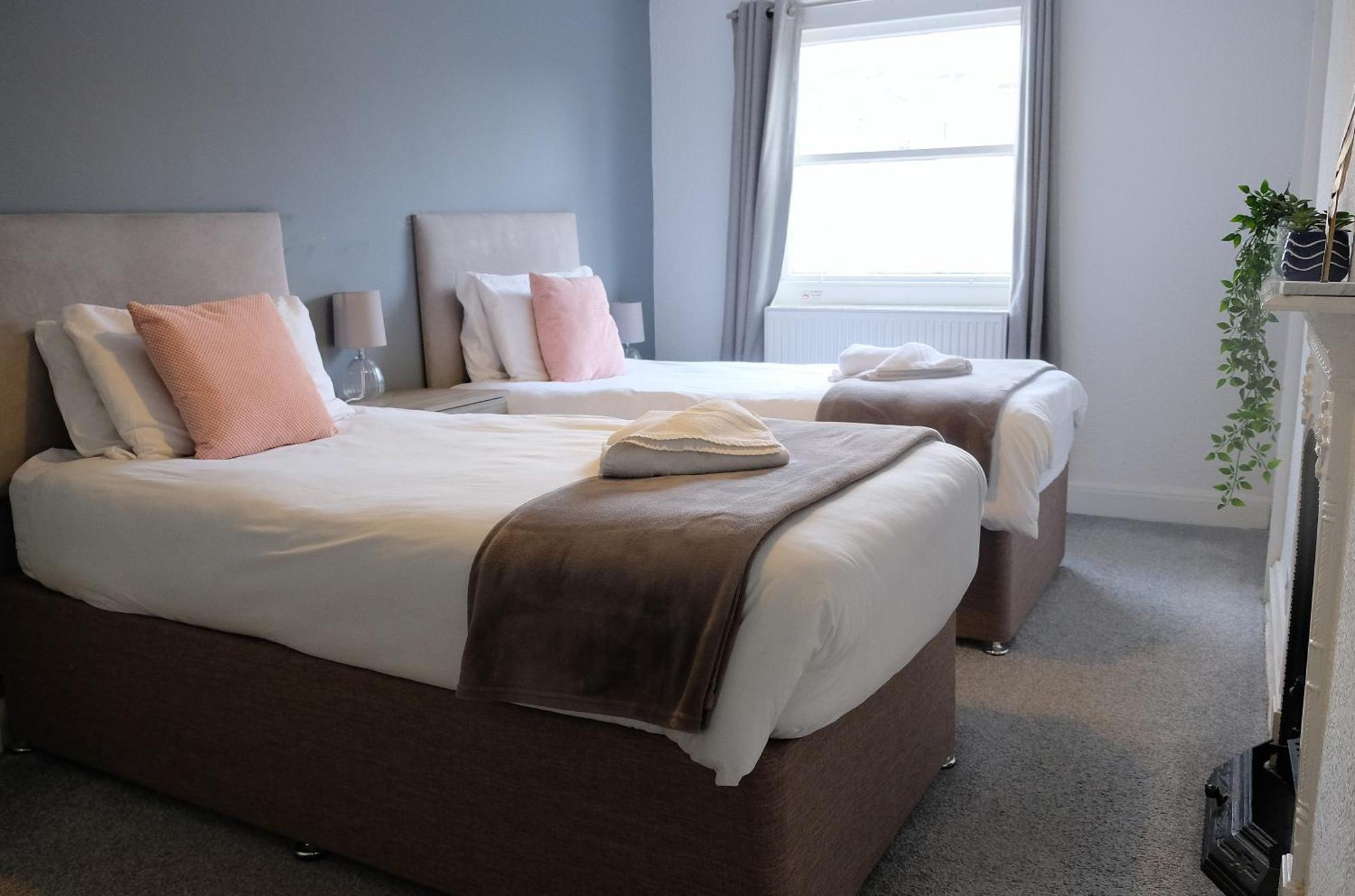 Spacious Georgian 3Bedroom Apartment- 10 Minute Walk To The River Avon, Roman Baths And Bath Abbey Μπαθ Εξωτερικό φωτογραφία